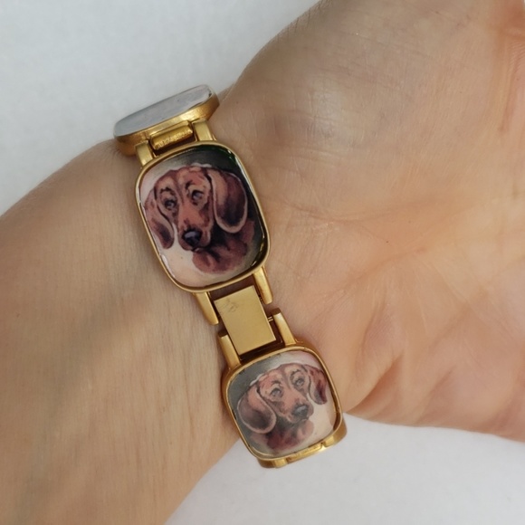 Darling Daschund Dog Puppy Collectors Watch - Picture 3 of 7